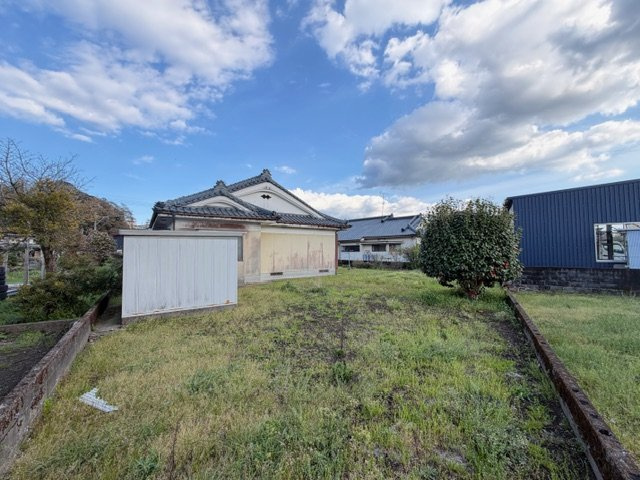 都城市高城町穂満坊の中古一戸建の庭