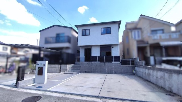 尼崎市武庫の里　中古戸建の外観