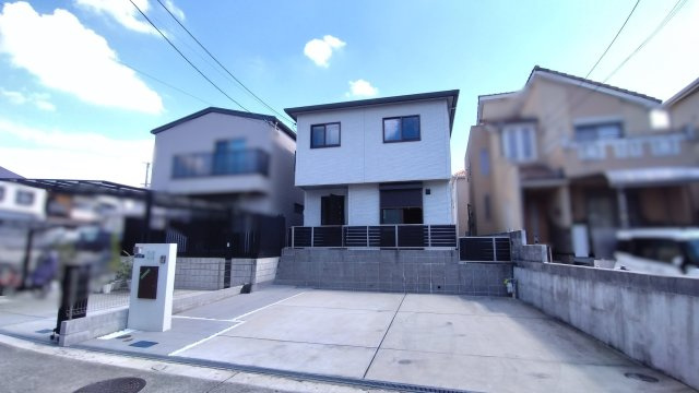 尼崎市武庫の里　中古戸建の外観