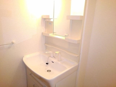 【洗面所】 | セル・フォンテーヌ | 忙しい朝には欠かせない洗面所です