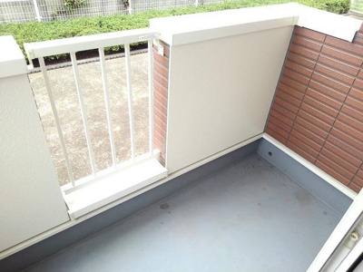 【バルコニー】 | セル・フォンテーヌ | 開放的で明るい空間を演出してくれるバルコニーです