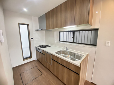 【キッチン】 | 兵庫県西宮市段上町5丁目10-28 | コンパクトなキッチンで掃除もラクラク