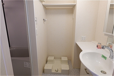 【トイレ】 | アルヴィータ | 洗面室・洗濯機置き場