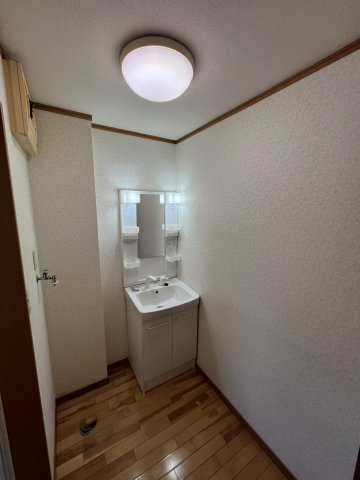 ガーデンコテージCの洗面所