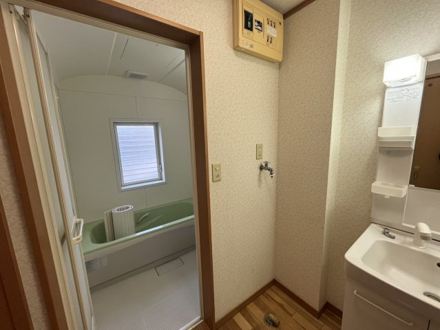 ガーデンコテージCの洗面所