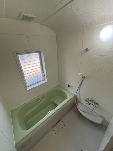 ガーデンコテージCの浴室