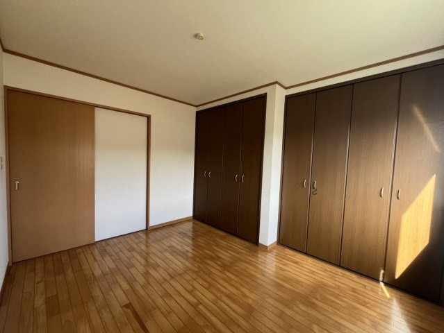 ガーデンコテージCの洋室