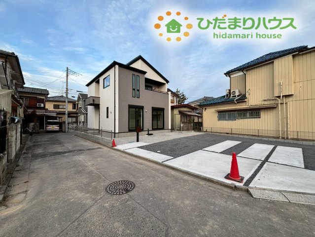 熊谷市石原　3期　新築一戸建て　グラファーレ　01の前面道路含む現地写真