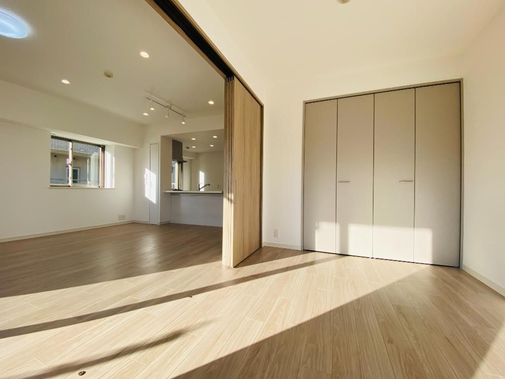 三鷹市上連雀８丁目の中古マンションの洋室