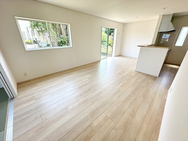 【居間・リビング】 | 新築一戸建て「南足柄市中沼第12」 | 【同仕様施工例】