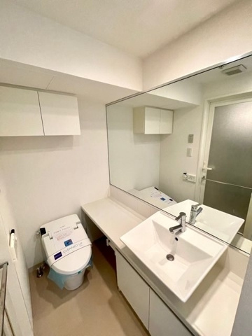 新品家具付きマンション中野11(KaGood東京)の洗面所