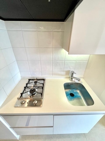 新品家具付きマンション中野11(KaGood東京)のキッチン