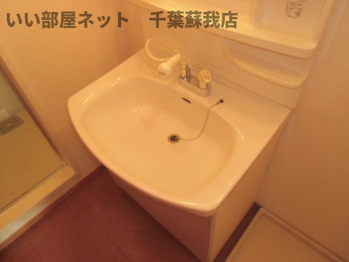 ＹＭＡ　Ⅱの洗面所|明るい洗面所です