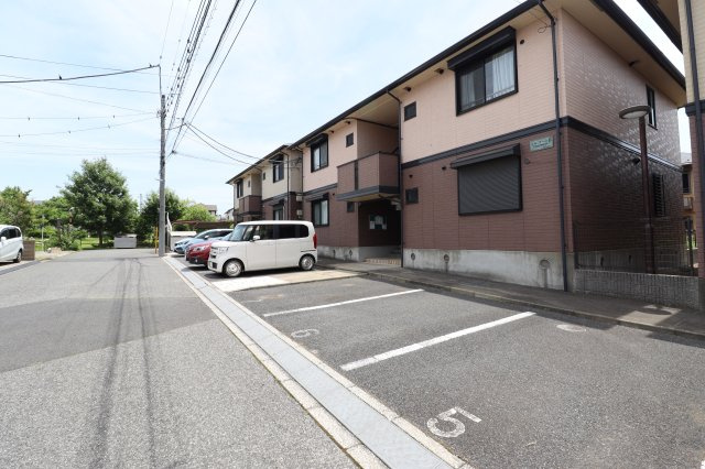 ミルコート　Ｂの駐車場