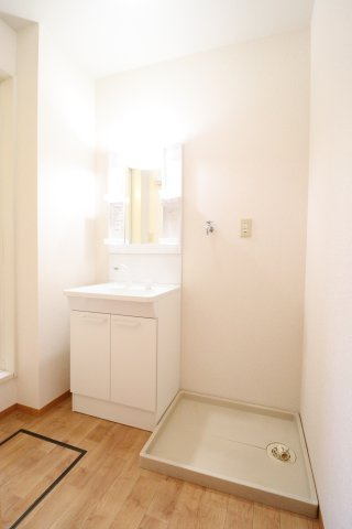 ミルコート　Ｂの居間・リビング