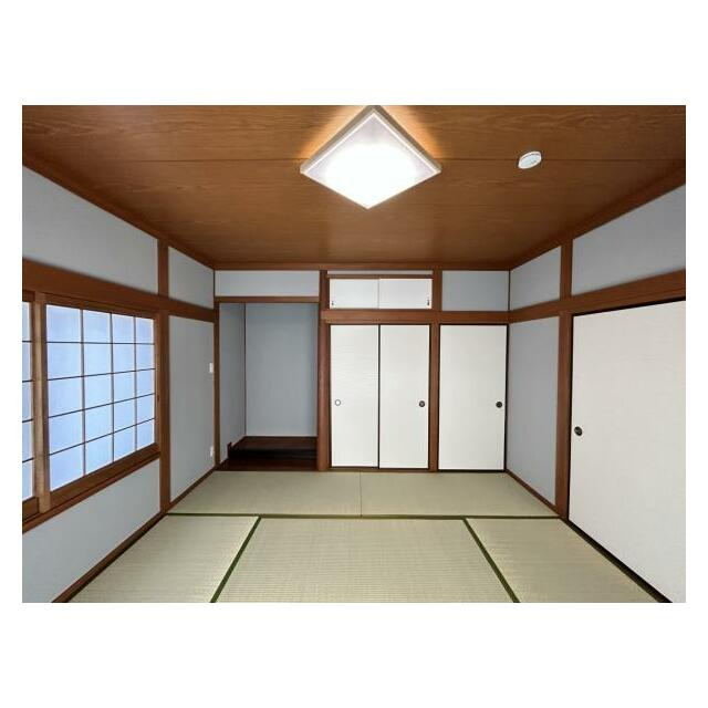 西条市小松町新屋敷3062-2　中古住宅の和室