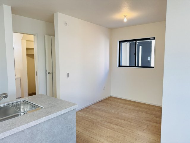 八王子市　諏訪町　新築一戸建て　１期の内装|～間仕切りも可能な3.1帖の空間あり～