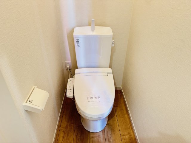 八王子市　諏訪町　新築一戸建て　１期のトイレ|～暖房温水洗浄機能付きトイレ　冬場は特に嬉しい機能ですね～