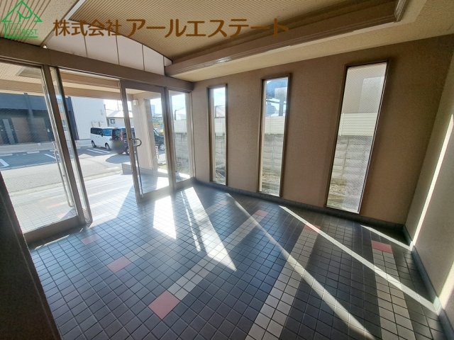 クリーンピア姫路白浜　　JR「浜の宮駅」徒歩10分のエントランス