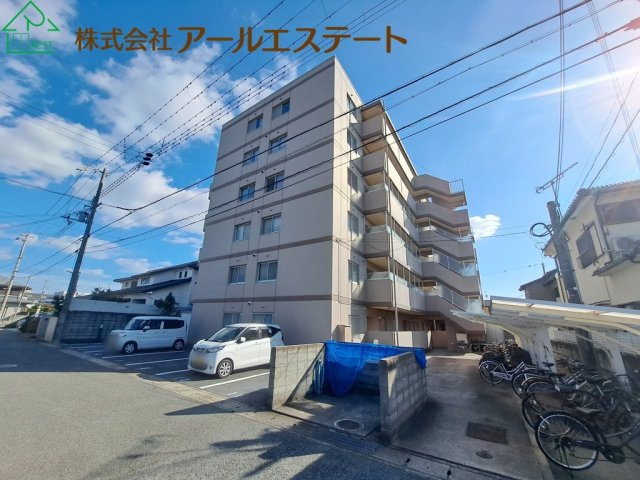クリーンピア姫路白浜　　JR「浜の宮駅」徒歩10分の外観