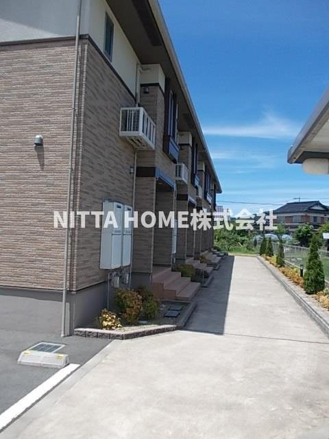 ラーンドゥイシのエントランス|清潔感のあるエントランスです♪