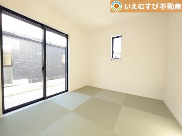 GRAFARE　小川町小川の和室|すぐ横になれる和室は、みんながほっと一息つける空間
ちょっとした休憩や来客時、お子様のお世話にも大活躍しそうですね♪