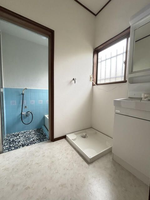 東大和市清水貸家の洗面所