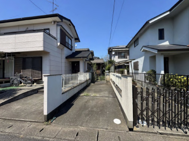 【前面道路含む現地写真】 | 深谷市上柴町西　中古住宅