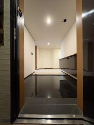 【玄関】 | 西原パーク・マンション | ※写真は同タイプ住戸です。