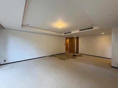 【居間・リビング】 | 西原パーク・マンション | ※写真は同タイプ住戸です。