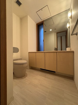 【トイレ】 | 西原パーク・マンション | ※写真は同タイプ住戸です。