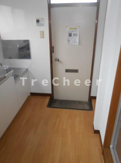 コーポ美鈴の玄関