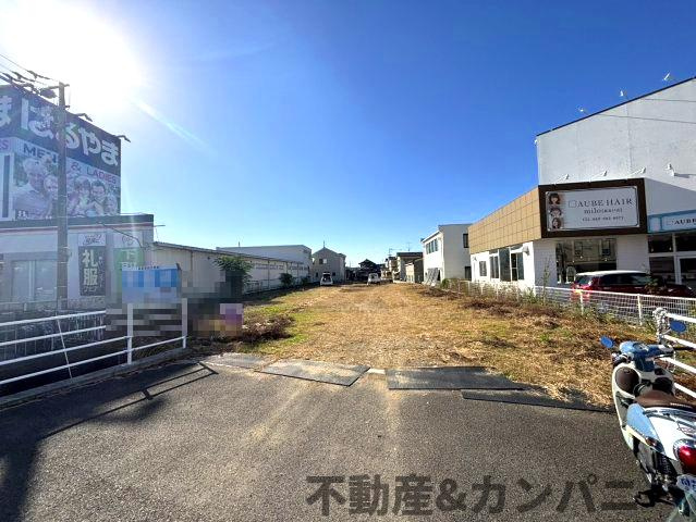 松山市東長戸４丁目の売地の前面道路含む現地写真|前面道路含む現地写真です
