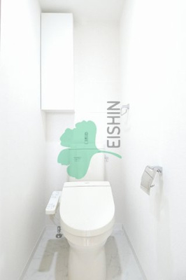 【トイレ】 | ホワイトアゲート博多 | 清潔感のあるトイレです。