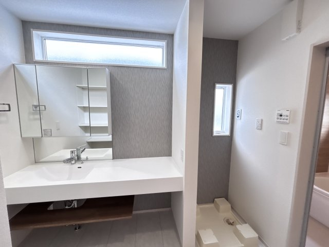新築戸建　伴東8丁目(No.2／No.2)の独立洗面台