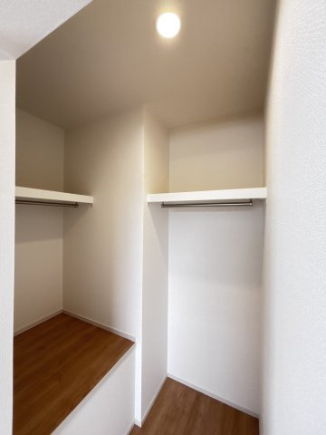新築戸建　伴東8丁目(No.2／No.2)の収納