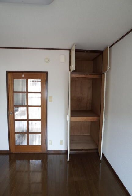 ロフト８の収納