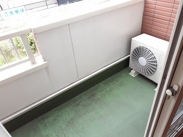 ヴァン・セゾニエ　Ⅲのバルコニー