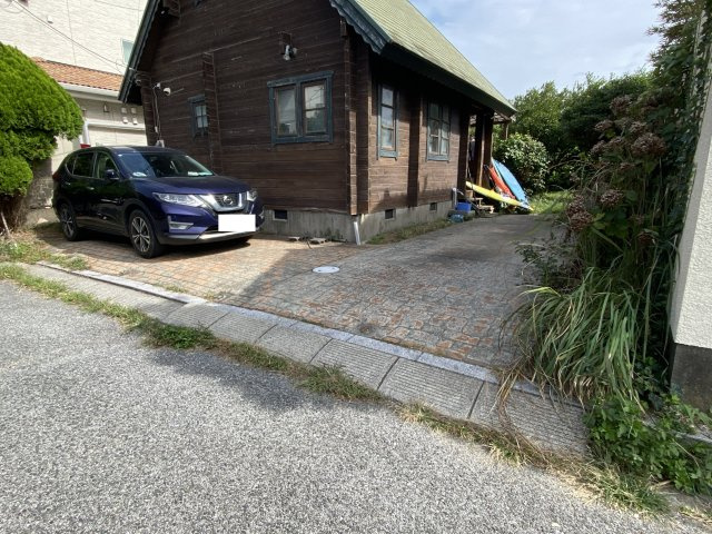 白幡貸家の駐車場