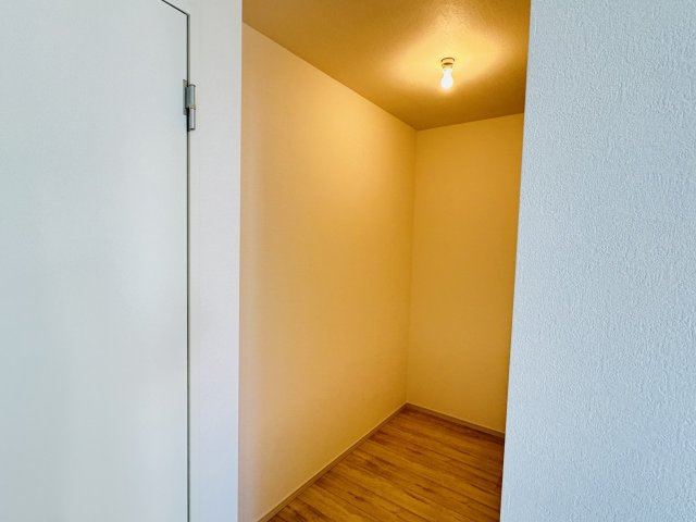 八王子市　諏訪町　新築一戸建て　１期の収納|～ウォークインクローゼットでお荷物がスッキリ収まります～