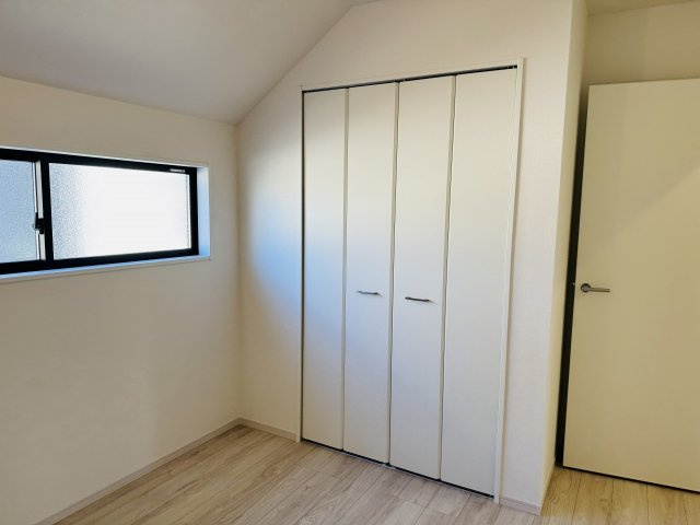 八王子市　諏訪町　新築一戸建て　１期の収納|～収納力の高いクローゼット完備～