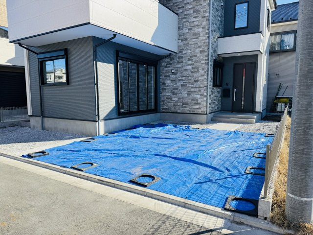 八王子市　諏訪町　新築一戸建て　１期の駐車場|～並列2台駐車可能かスペース～