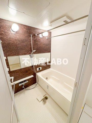 グランカーサ難波元町の浴室