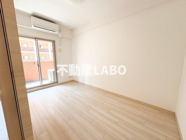 グランカーサ難波元町の寝室