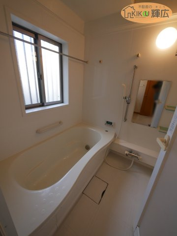 【浴室】 | 加古川市加古川町西河原　中古戸建