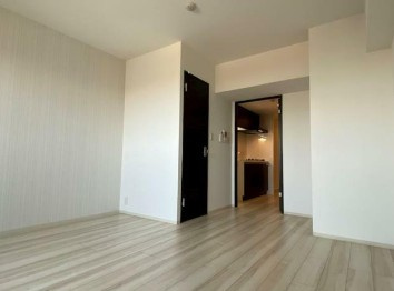 【寝室】 | HY's中村橋 | きれいなフローリング。