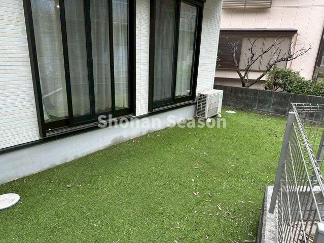 【現地画像あり！】 厚木市王子　中古戸建　40.17坪の庭|ワンちゃんが自由に遊べるスペースとしても活用できます！