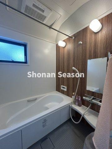 【浴室】 | 広いお風呂で足を伸ばし、1日の疲れも癒せますね◎