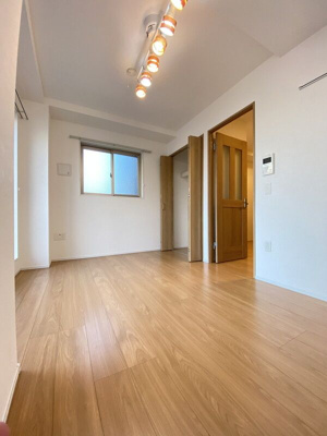 【内装】 | TUR池尻