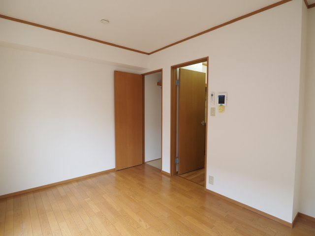 【寝室】 | アーバン5